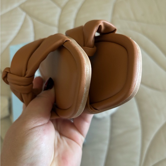 Seychelles Tan Knotted Slide Sandals - Picture 8 of 12